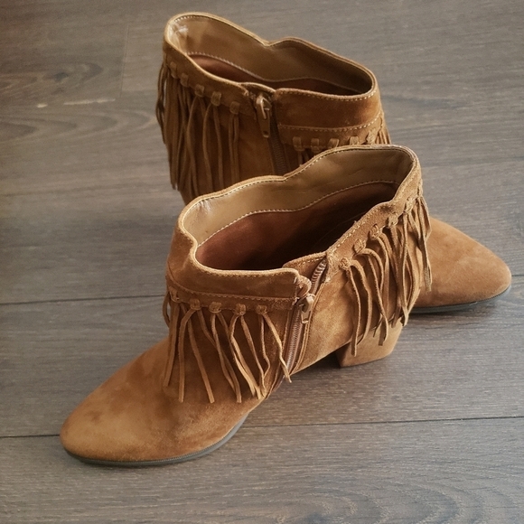 Nine West Bootie - Picture 2 of 10